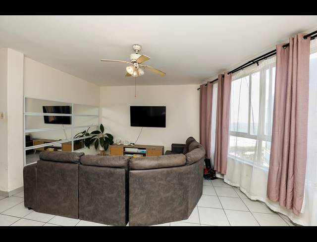 1 BEDROOM APARTMENT FOR SALE IN POINT